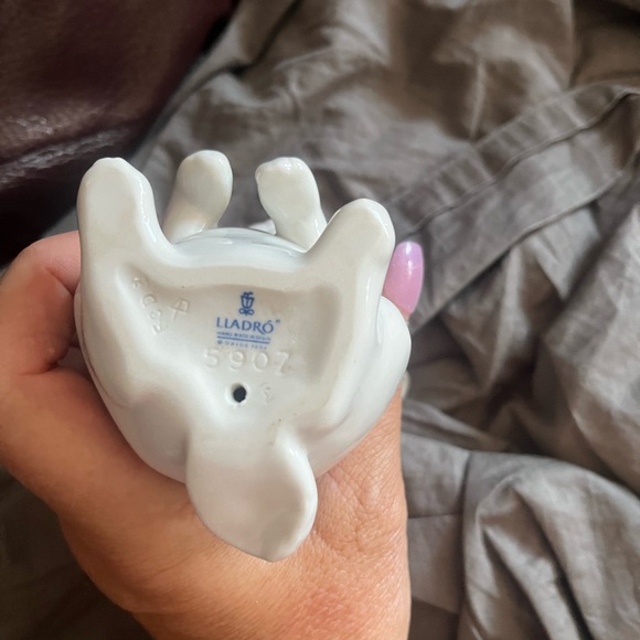 Lladro Bunny Rabbit Porcelain Figurine #5907 (Hippity Hop). Hand made made in - Picture 4 of 5